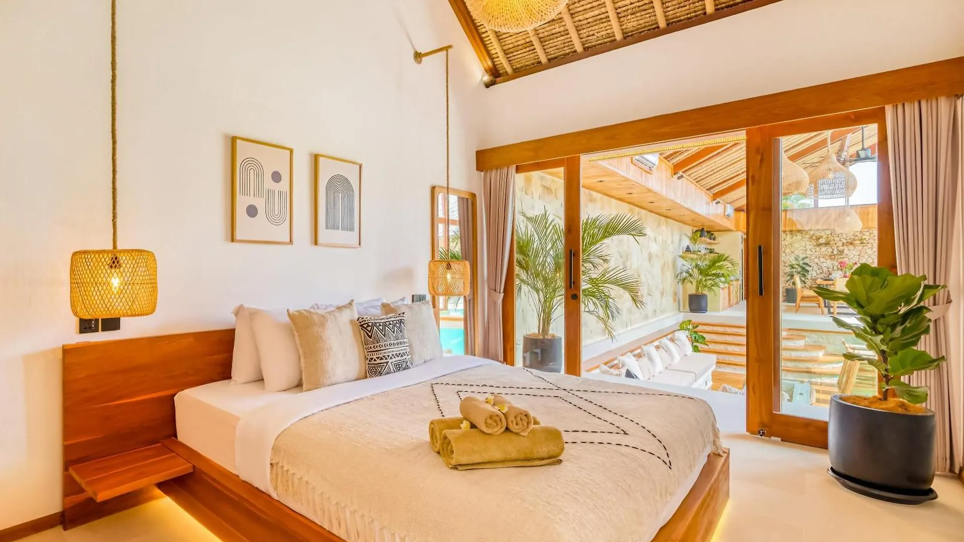 Villa Vienna - New 8Bdr Jacuzzi Sauna And Cinema Seminyak Indonesien
