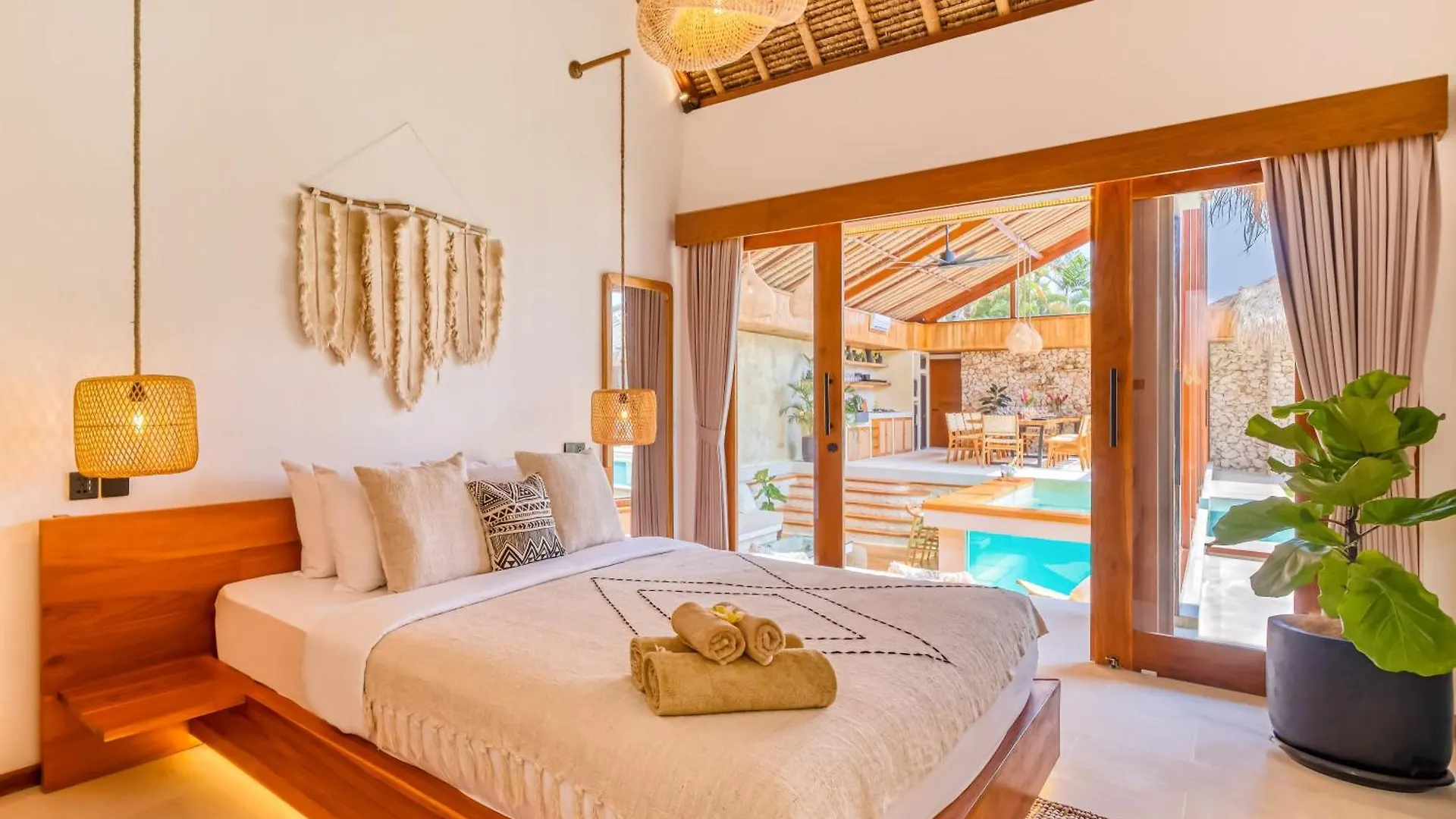 Villa Vienna - New 8Bdr Jacuzzi Sauna And Cinema Seminyak 0*,