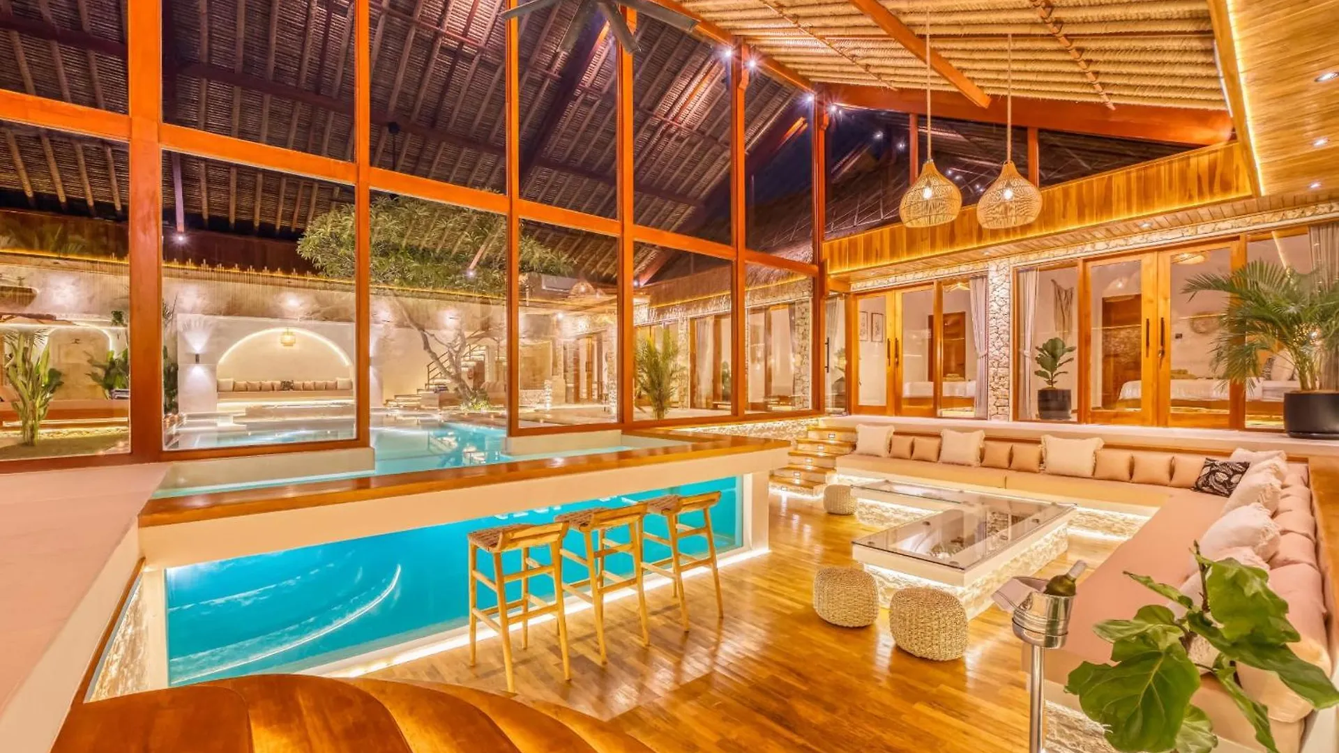 Villa Vienna - New 8Bdr Jacuzzi Sauna And Cinema Seminyak 0*,