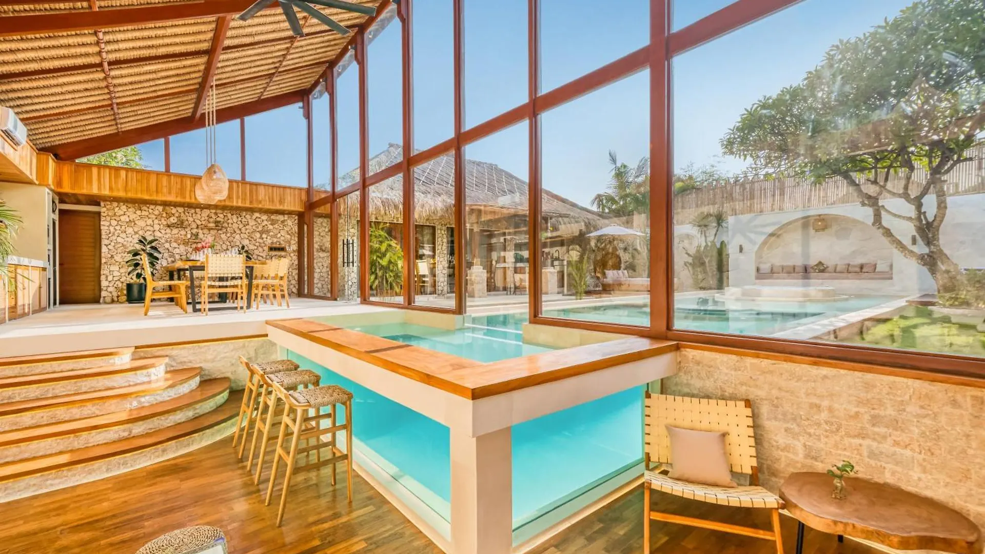 Villa Vienna - New 8Bdr Jacuzzi Sauna And Cinema Seminyak
