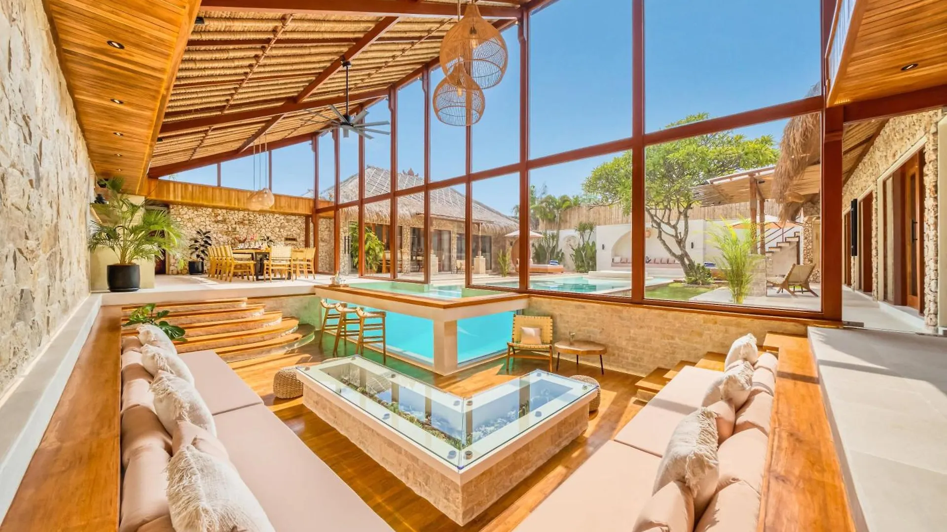 Villa Vienna - New 8Bdr Jacuzzi Sauna And Cinema Seminyak