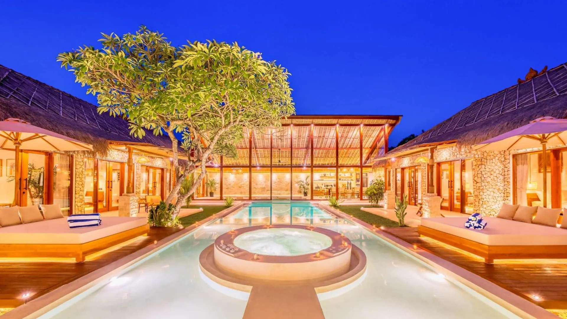 Villa Vienna - New 8Bdr Jacuzzi Sauna And Cinema Seminyak 0*,