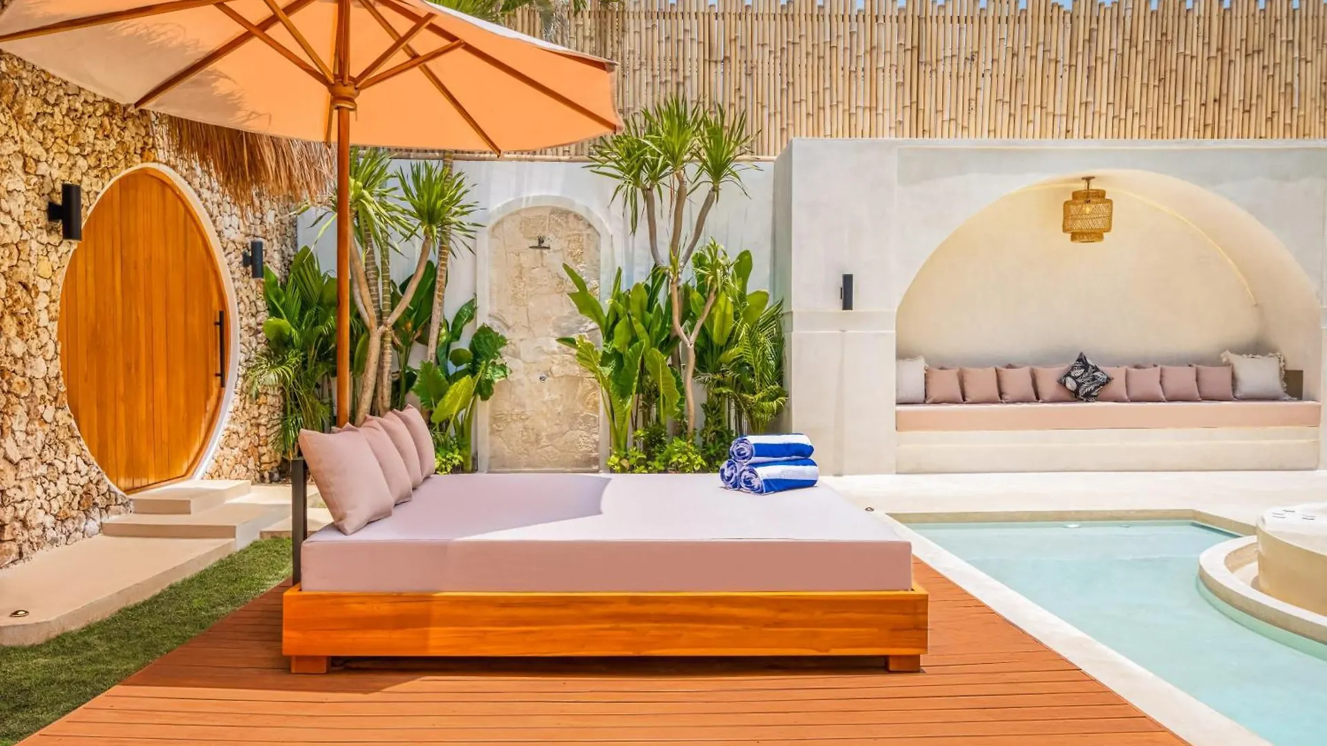 Villa Vienna - New 8Bdr Jacuzzi Sauna And Cinema Seminyak 0*,
