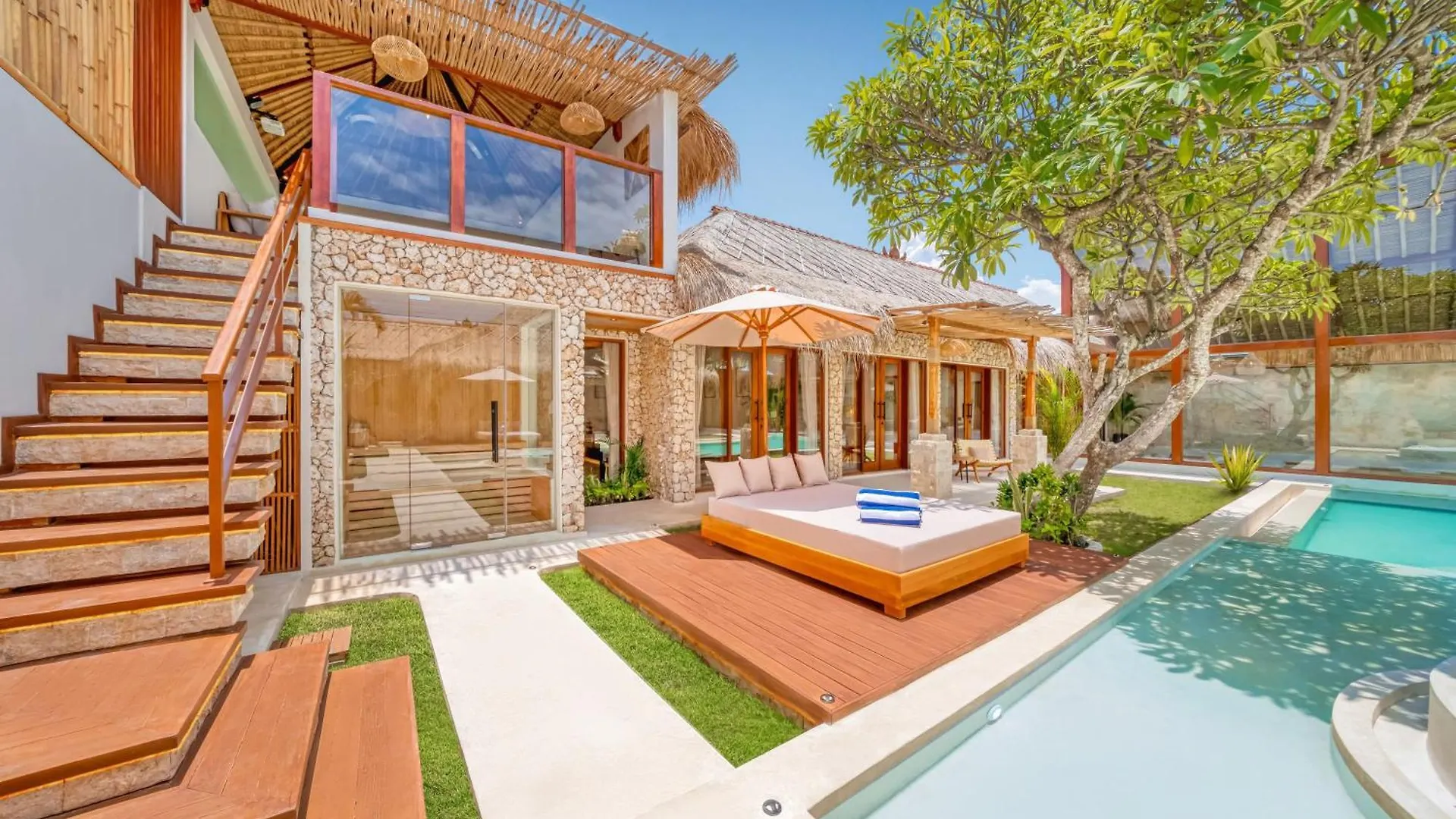 Villa Vienna - New 8Bdr Jacuzzi Sauna And Cinema Seminyak