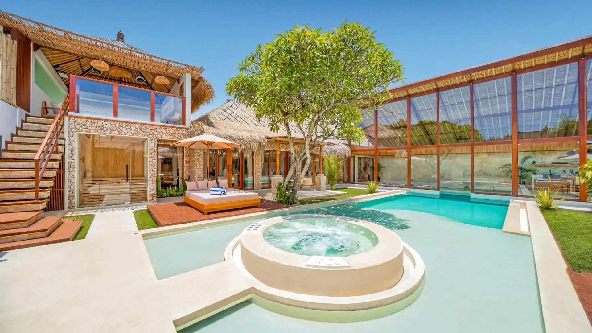 Villa Vienna - New 8Bdr Jacuzzi Sauna And Cinema Seminyak