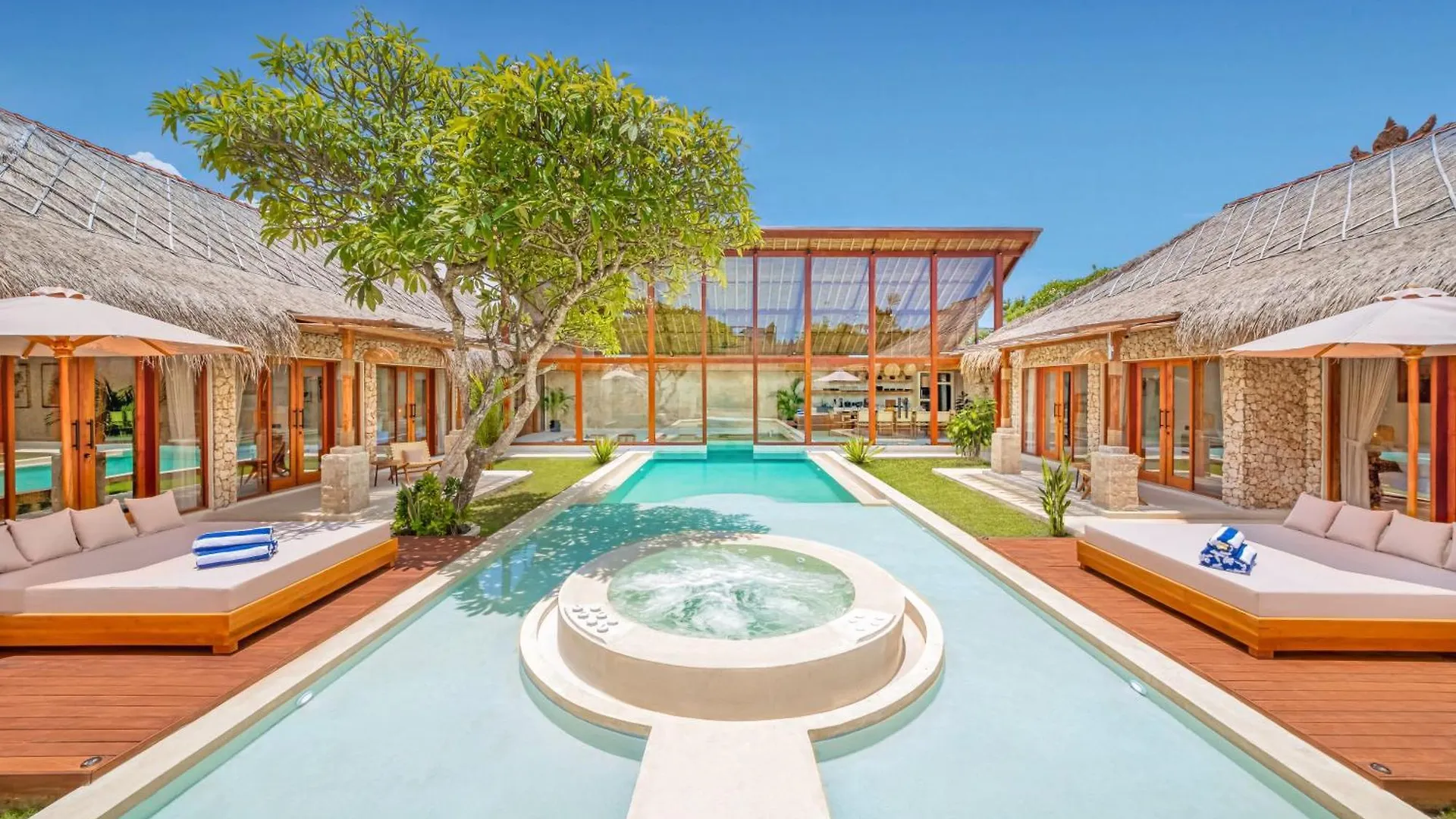 Villa Vienna - New 8Bdr Jacuzzi Sauna And Cinema Seminyak